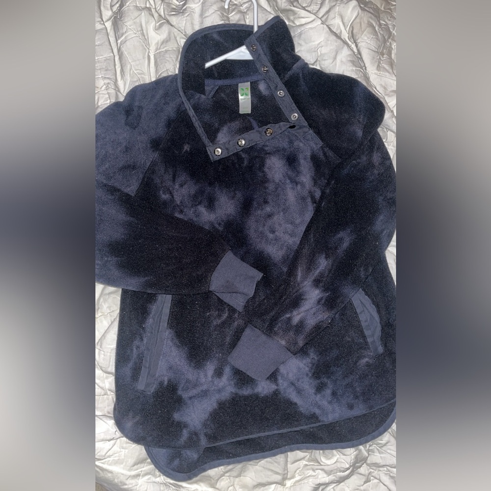 Mock-Neck Pull Over - Picture 2 of 3